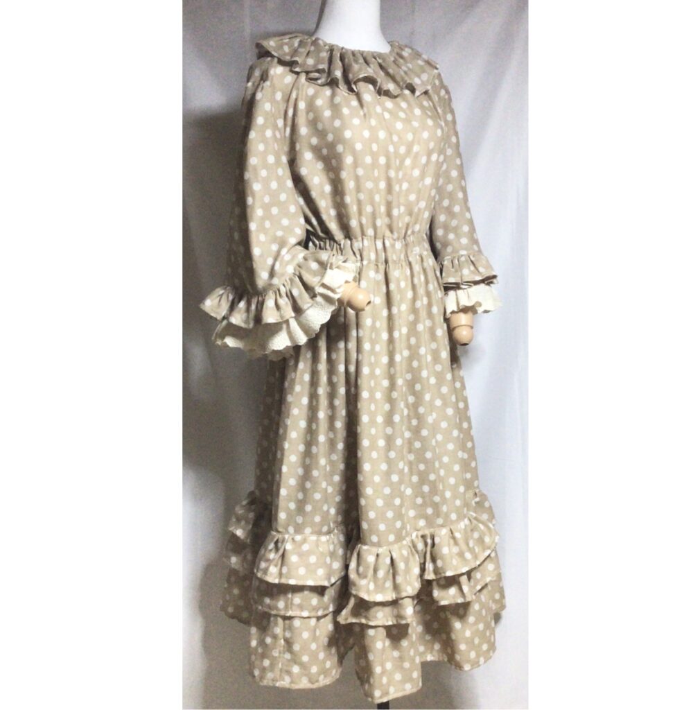 水玉ワンピース