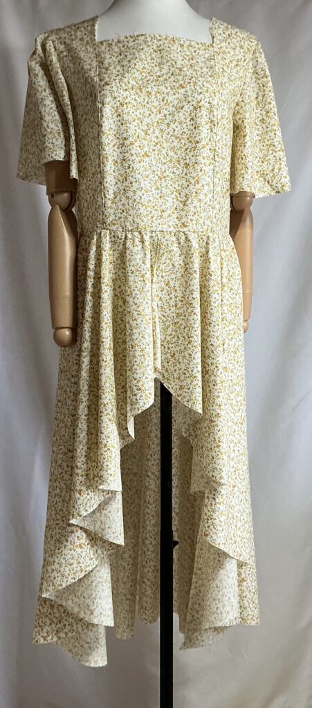 スカート部分縫い付け